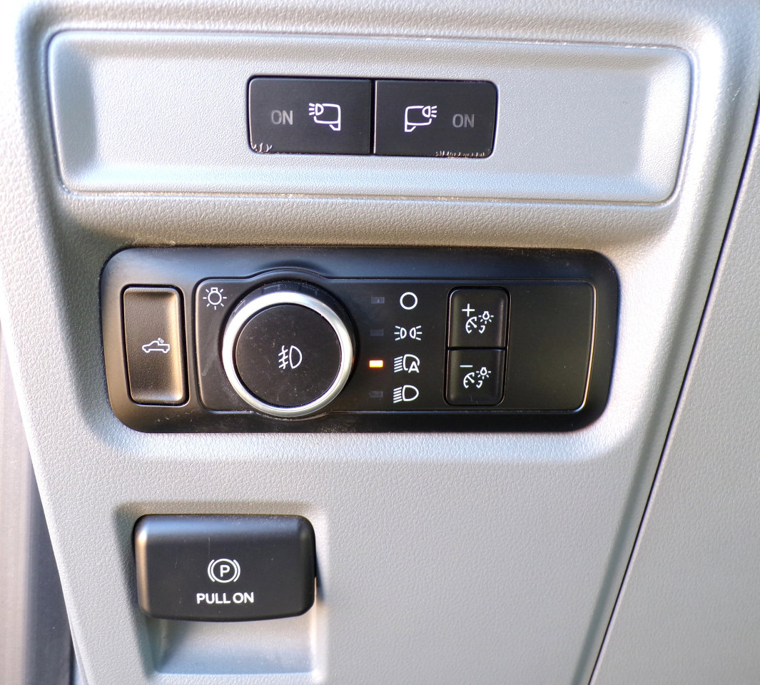 Used 2021 Ford F150 XLT w/ XTR Package image 18