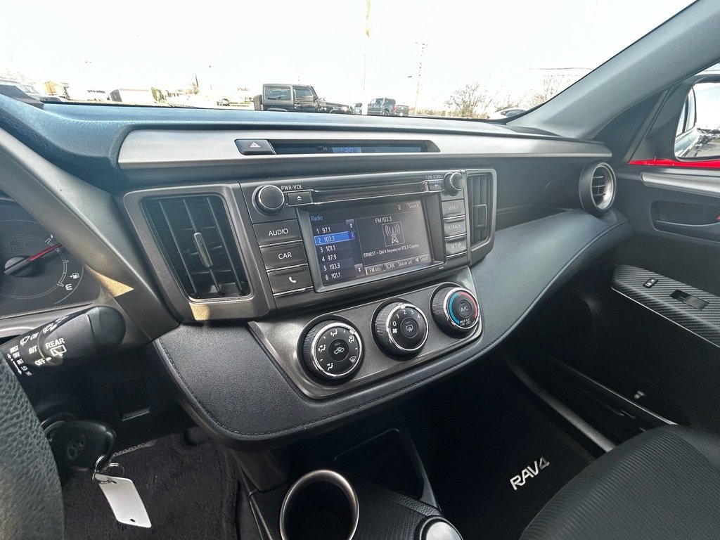 Used 2015 Toyota RAV4 LE image 13