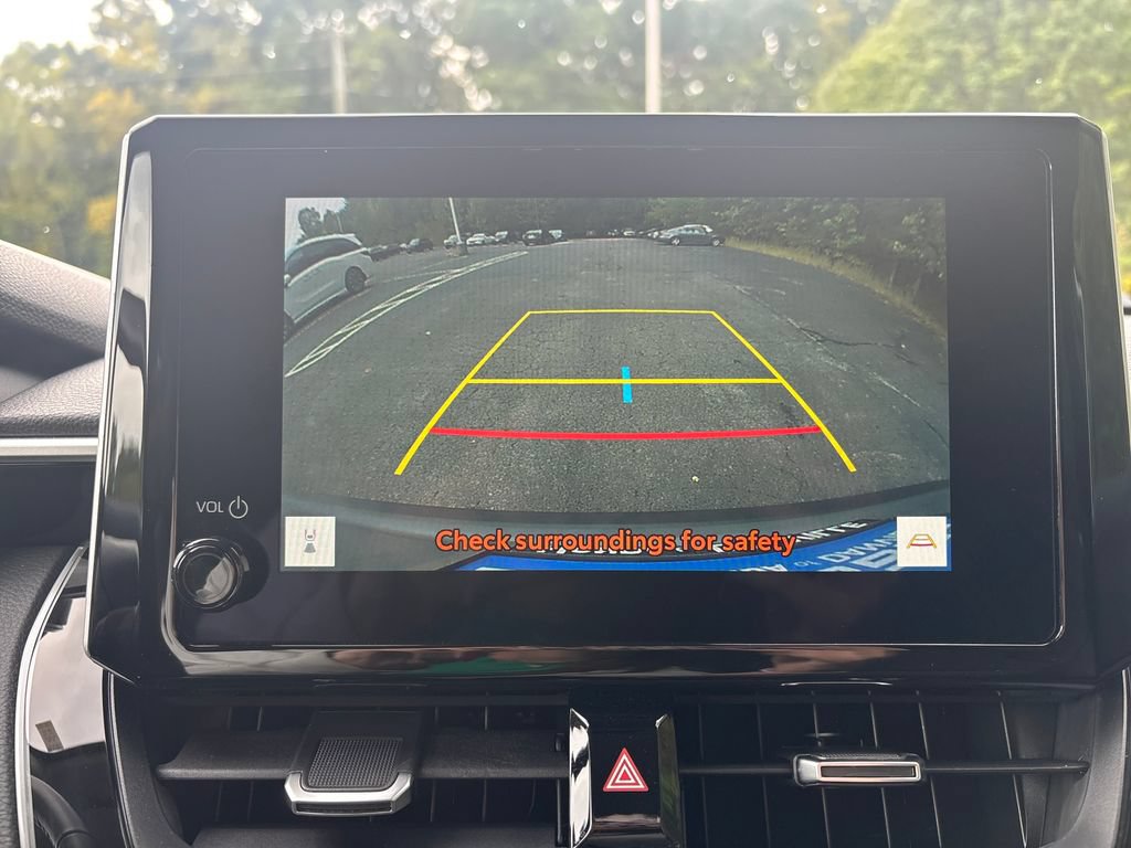 Used 2025 Toyota Corolla Cross XLE FWD image 23