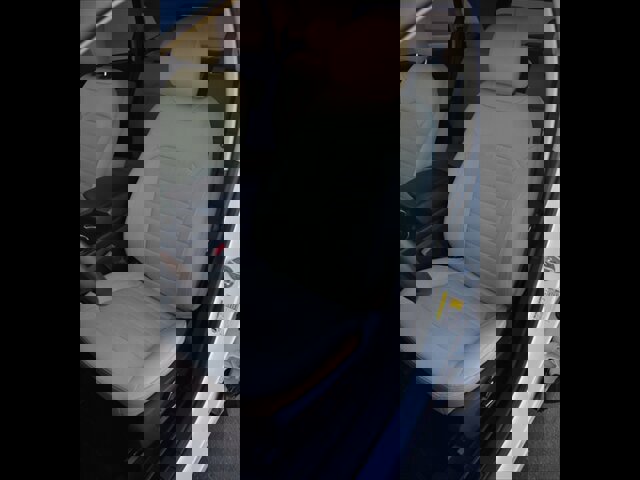 Used 2016 Ford Edge SEL image 16