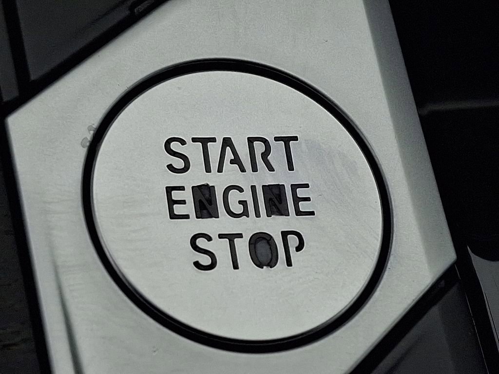 Used 2023 BMW 330i xDrive Sedan w/ Premium Package image 27