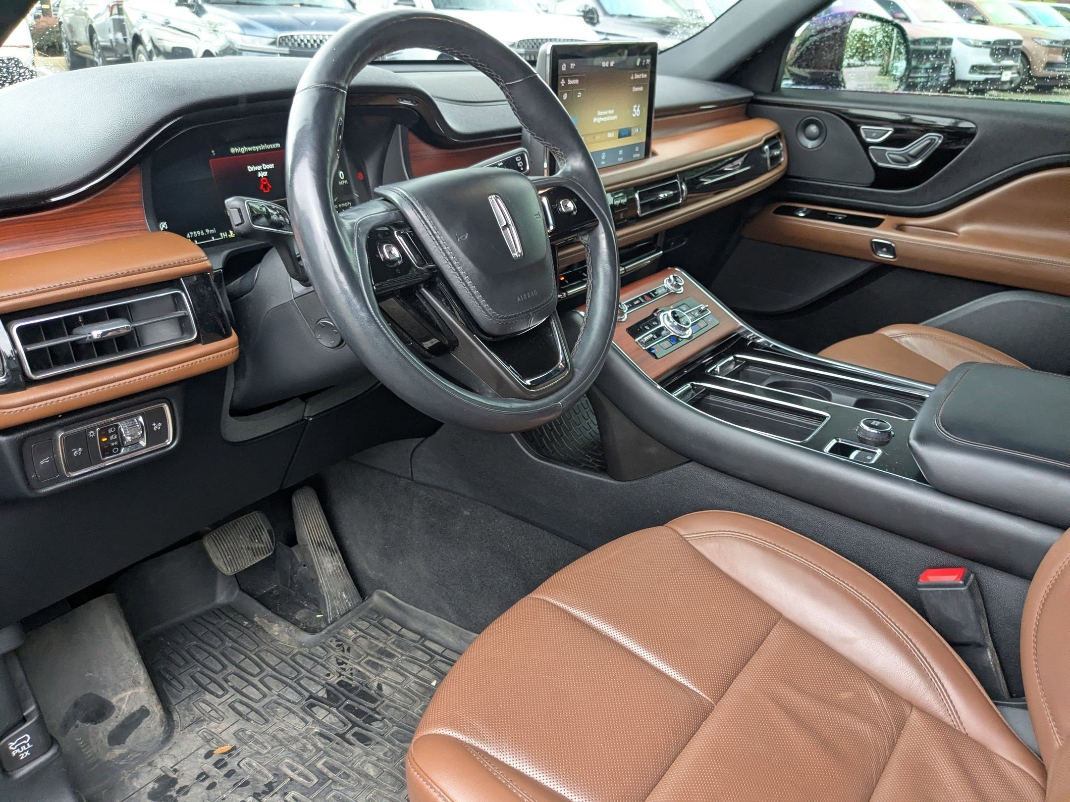 Used 2023 Lincoln Aviator Reserve w/ Elements Package Plus RWD image 10