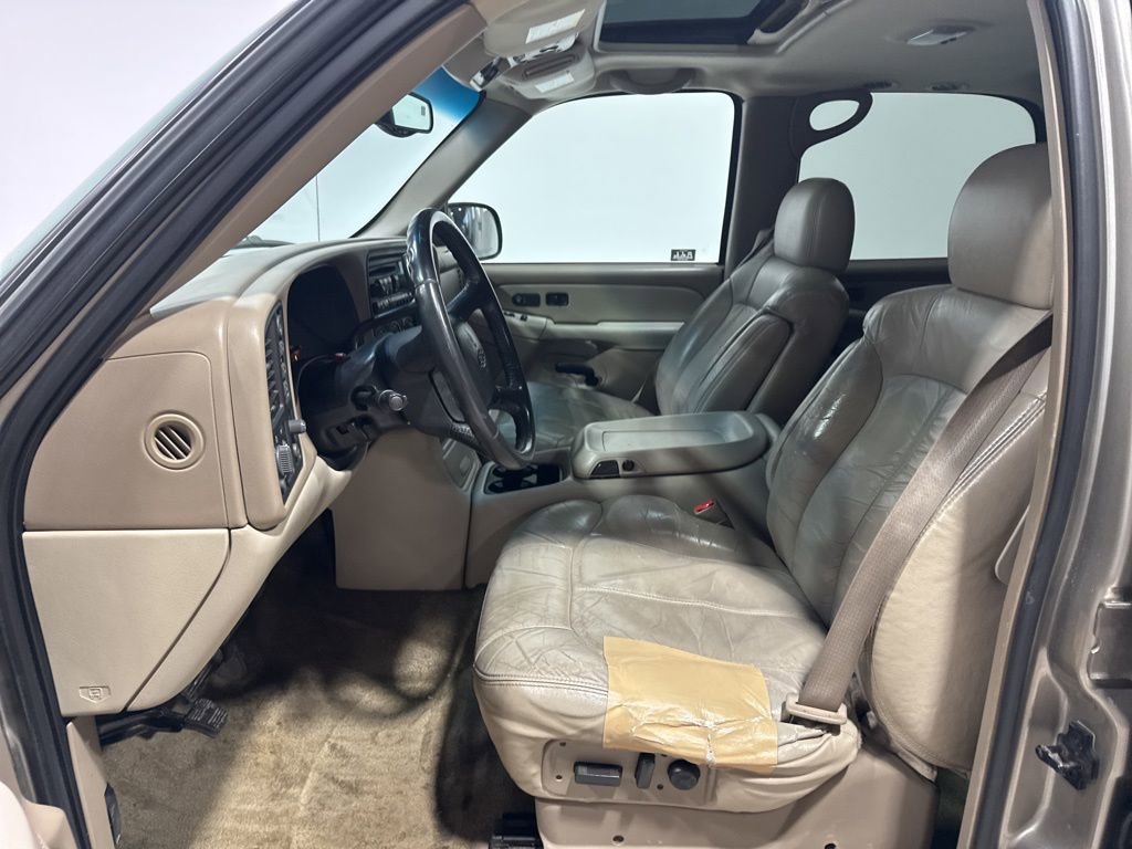 Used 2002 Chevrolet Tahoe LT image 20