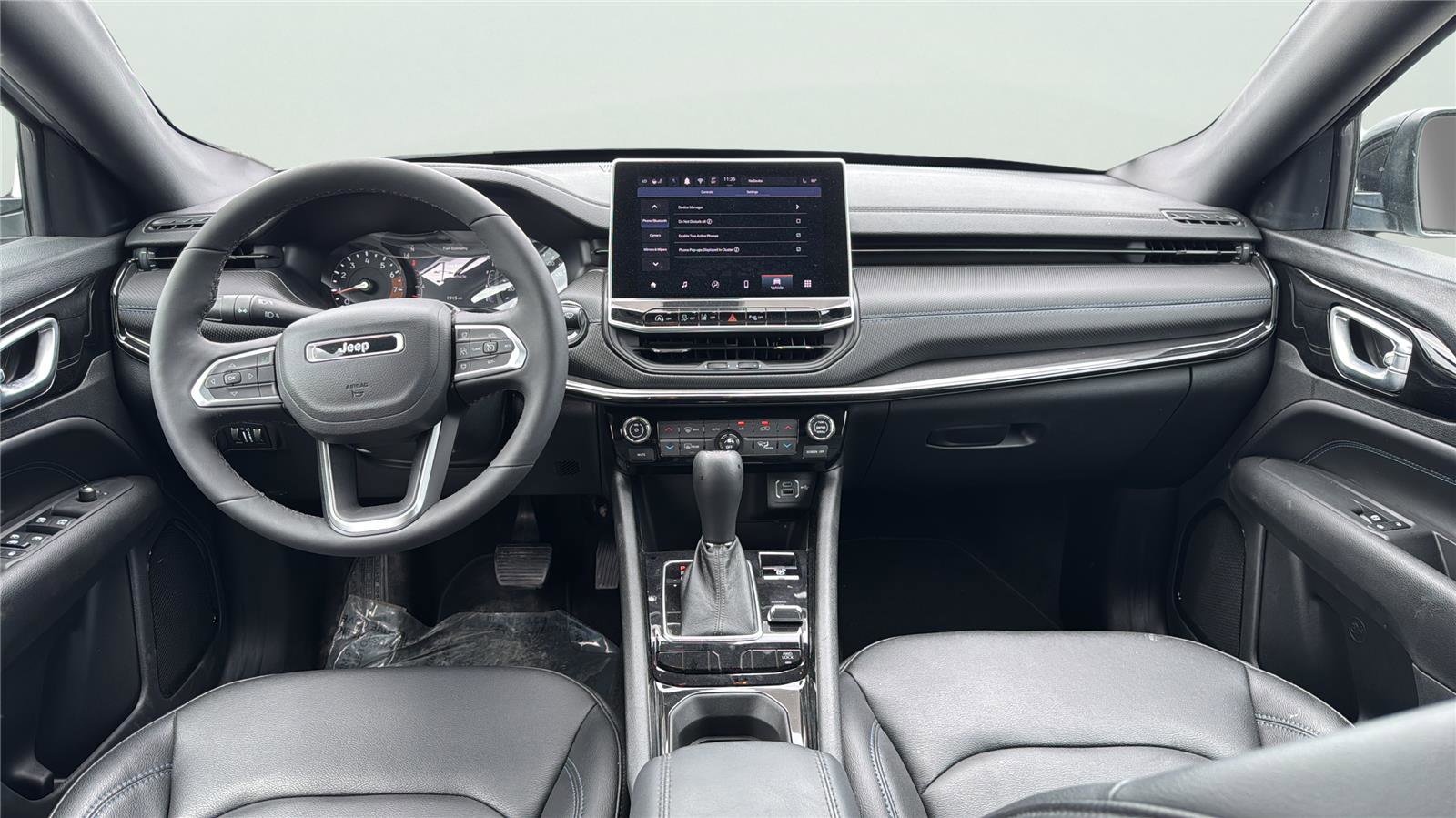 Certified 2026 Jeep Compass Limited AWD/4WD image 9