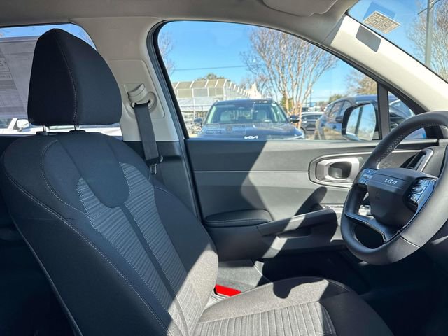 New 2026 Kia Sorento LX FWD image 16