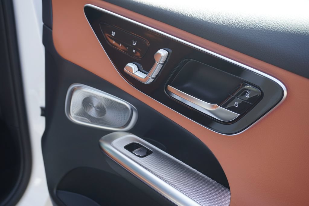 Certified 2026 Mercedes-Benz GLC 300 image 63