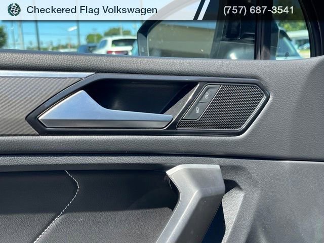 Used 2024 Volkswagen Tiguan SE R-Line w/ MDO Package, Two-Row AWD/4WD image 15