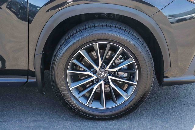 Certified 2025 Lexus NX 250 FWD w/ Accessory Package (2T) image 10