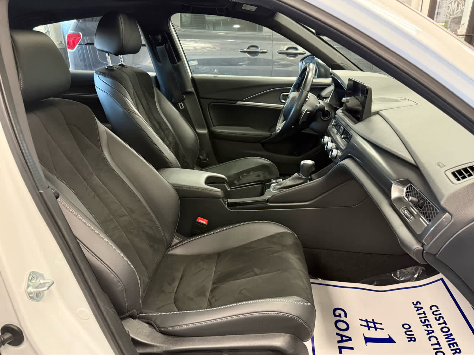 Used 2024 Acura Integra A-Spec image 28