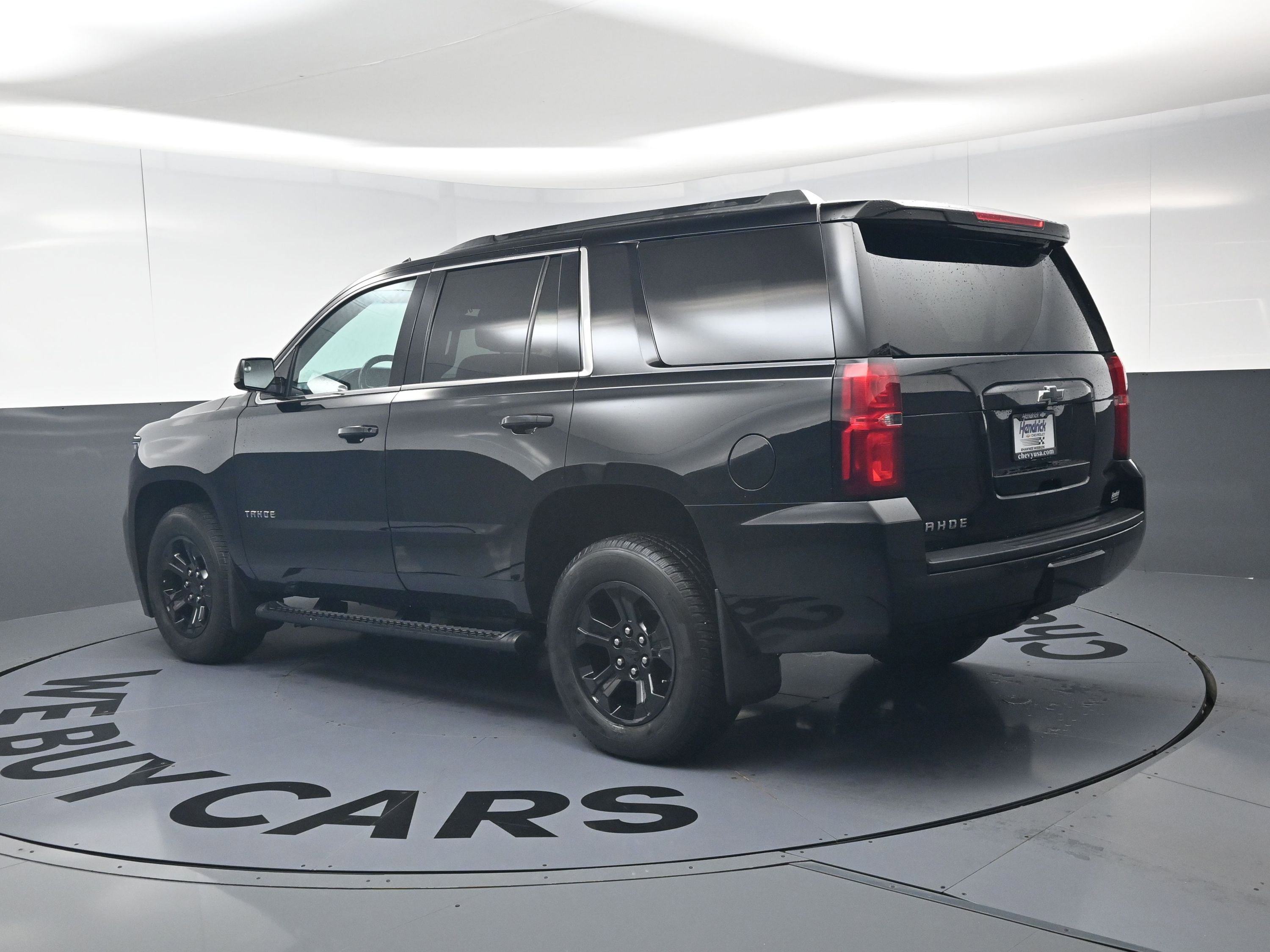 Used 2019 Chevrolet Tahoe LS w/ Enhanced Driver Alert Package AWD/4WD image 7