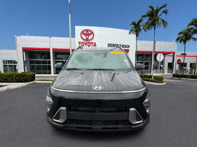 Used 2025 Hyundai Kona SEL AWD/4WD image 2