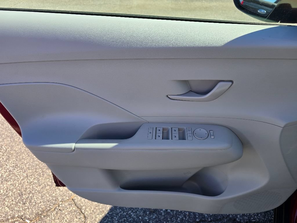 New 2026 Hyundai Kona SEL Sport FWD image 8
