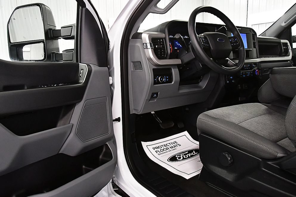 Used 2026 Ford F250 XL w/ STX Appearance Package AWD/4WD image 16