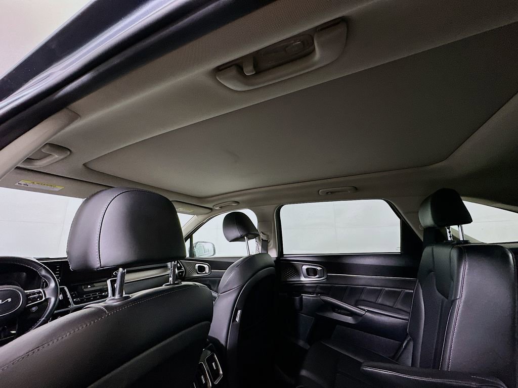 Used 2022 Kia Sorento SX image 13