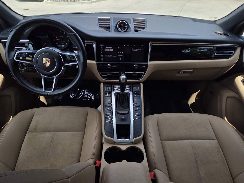 Certified 2021 Porsche Macan AWD/4WD image 11