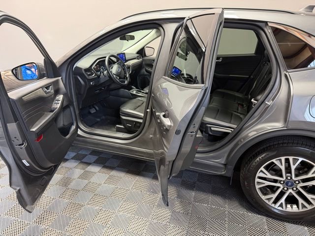 Used 2021 Ford Escape SEL image 13