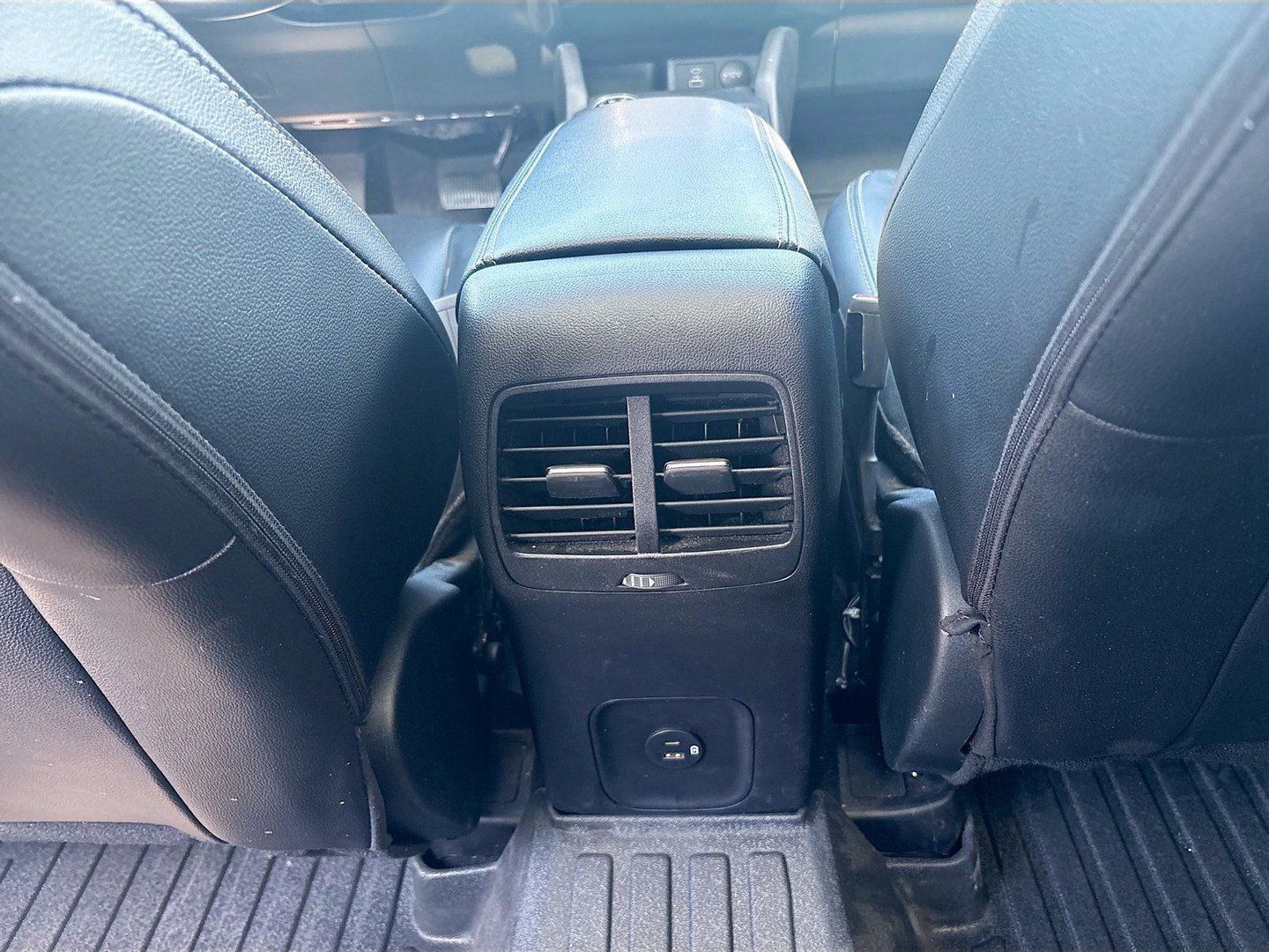Used 2022 Ford Escape SEL w/ Technology Package FWD image 24