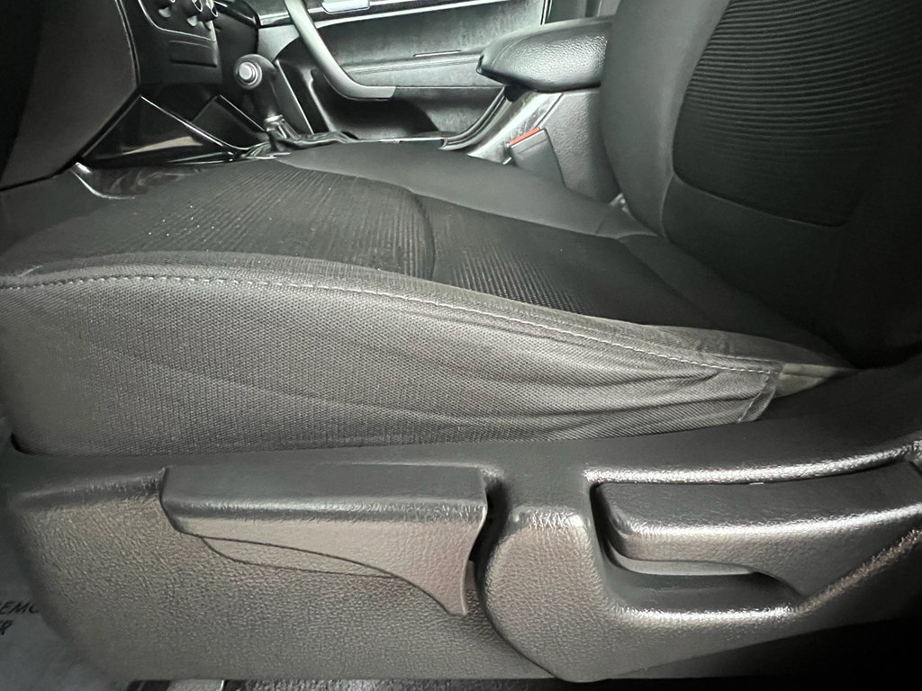 Used 2014 Kia Sorento LX image 19