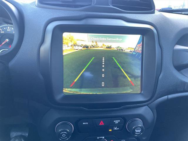 Certified 2022 Jeep Renegade Altitude w/ Convenience Group image 19