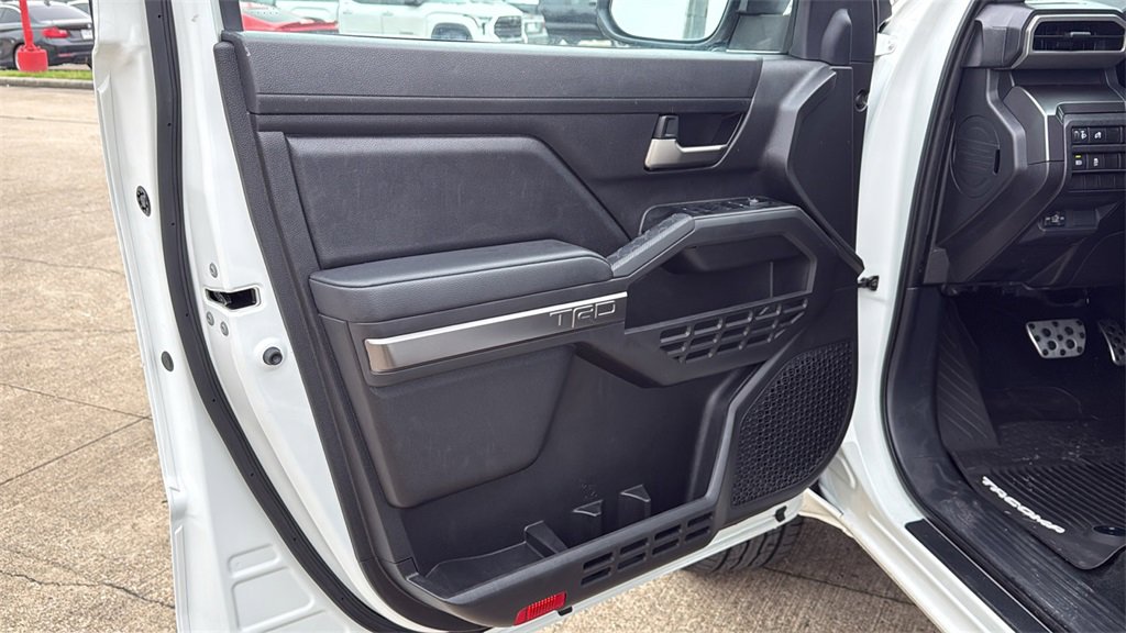Certified 2025 Toyota Tacoma TRD Sport image 10