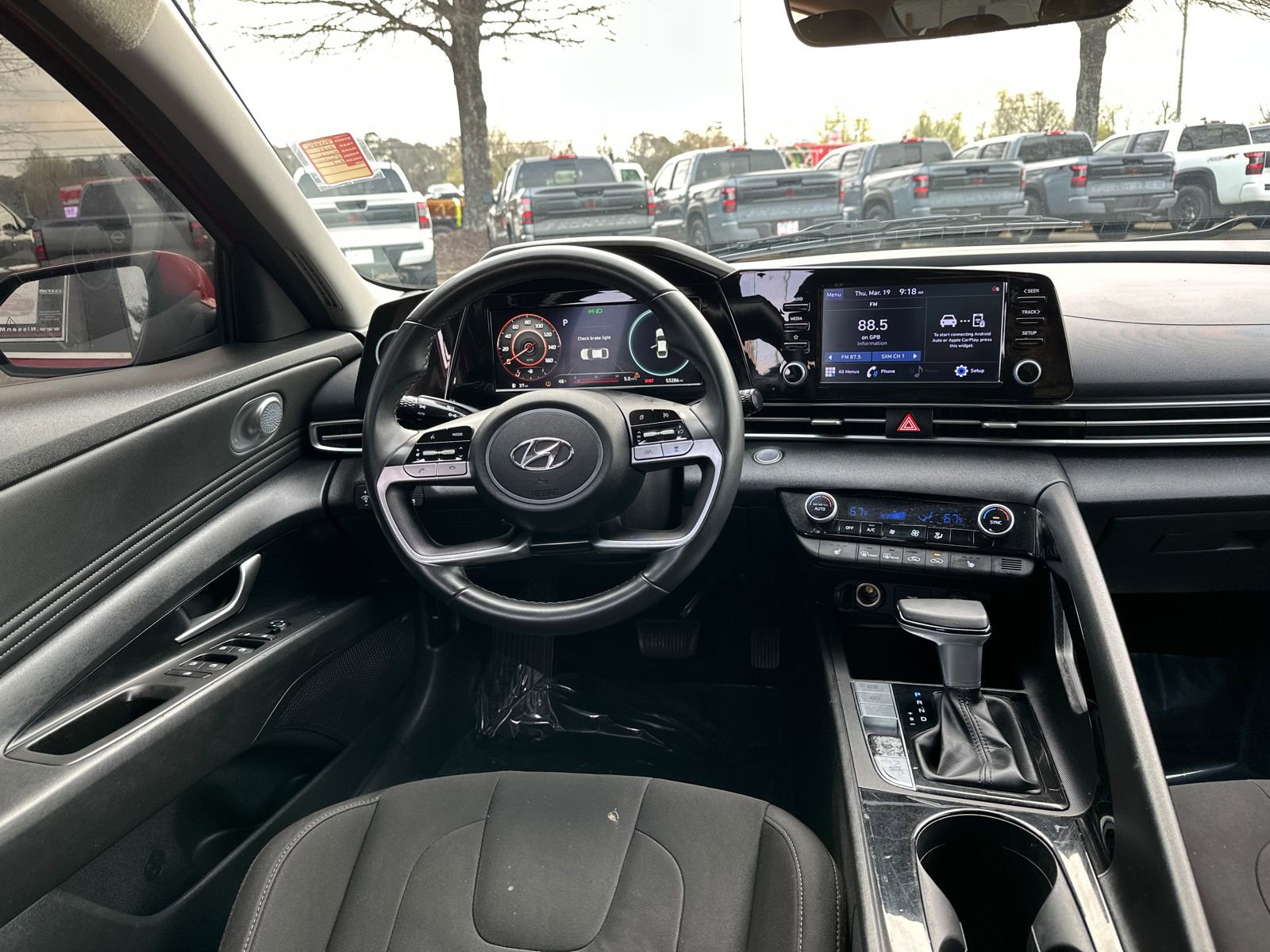 Used 2021 Hyundai Elantra SEL w/ Convenience + Premium Package image 20