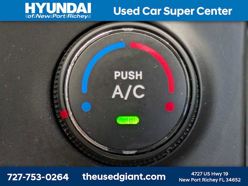 Used 2009 Hyundai Elantra w/ Premium-Sport Pkg 2 image 23