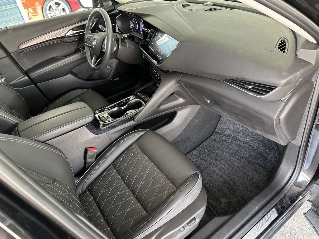 Used 2023 Buick Envision Avenir image 38