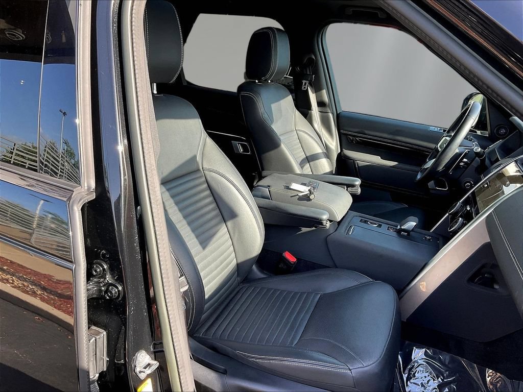 Used 2023 Land Rover Discovery S R-Dynamic AWD/4WD image 28