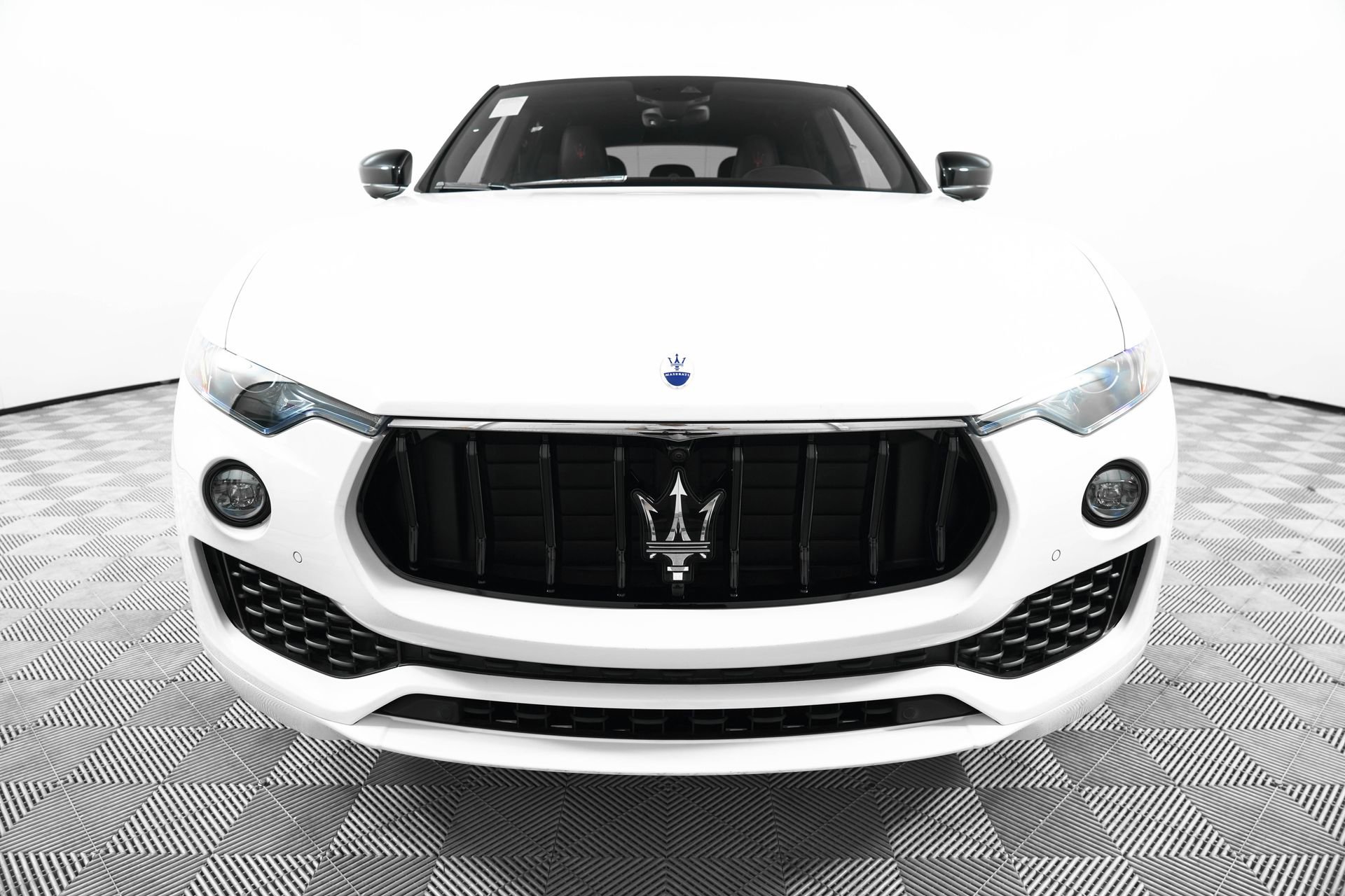 New 2024 Maserati Levante GT Ultima image 2