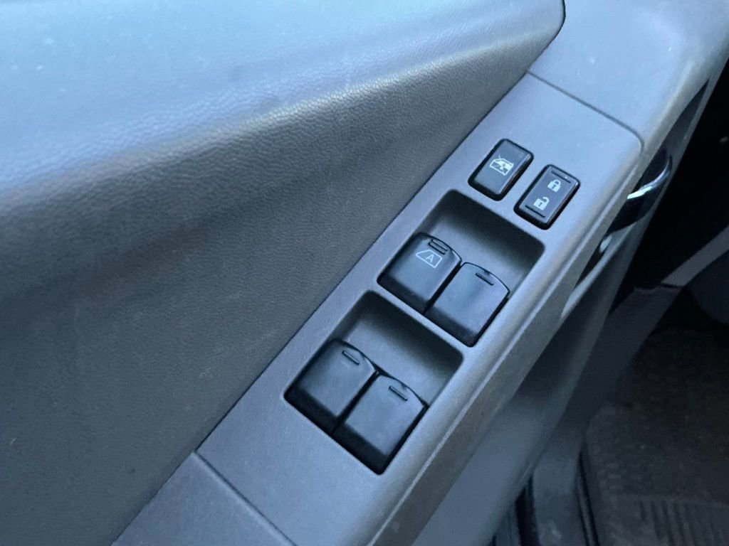 Used 2020 Nissan Frontier SV AWD/4WD image 8
