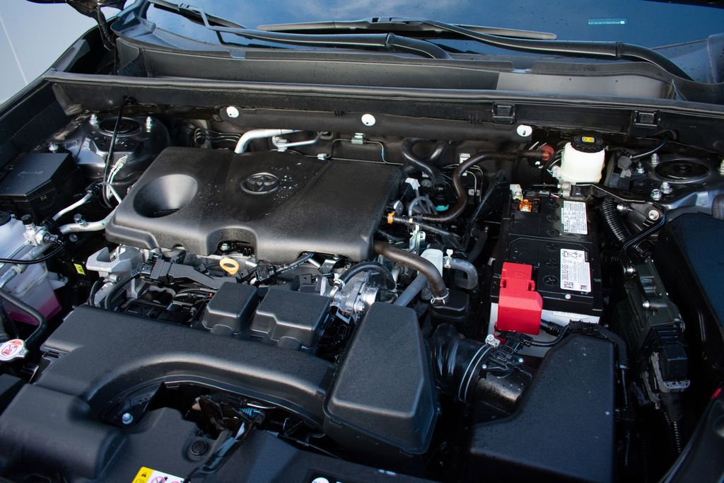 Used 2025 Toyota RAV4 XLE Premium image 31