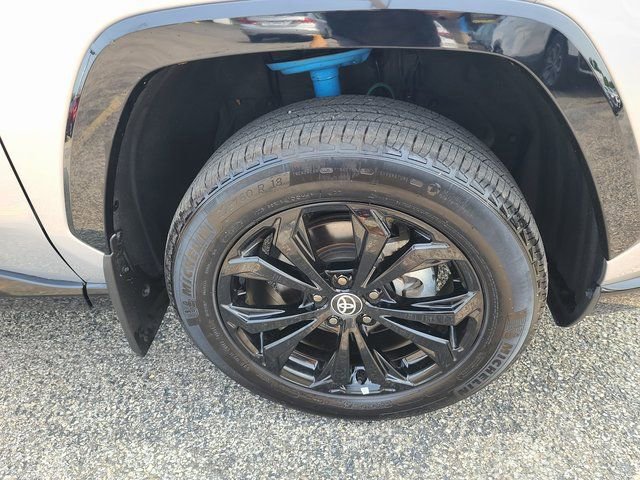 Used 2023 Toyota RAV4 SE image 36