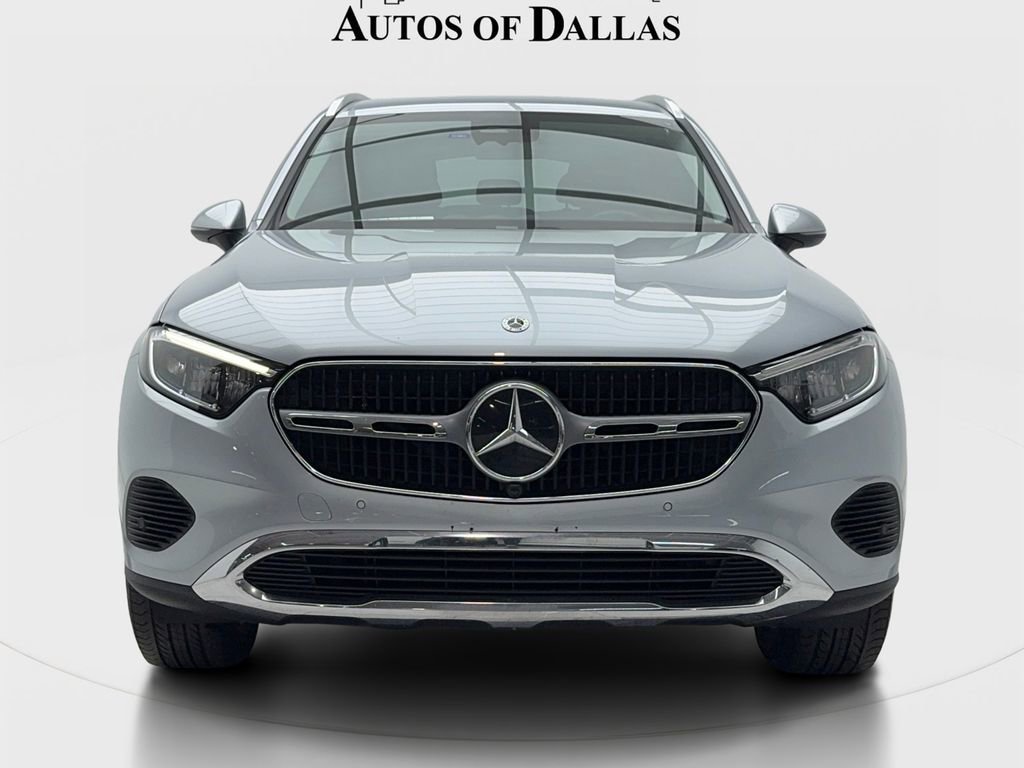 Used 2024 Mercedes-Benz GLC 300 4MATIC image 4