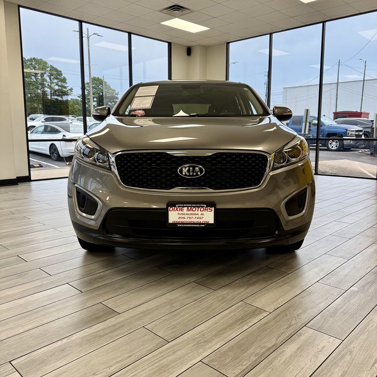 Used 2018 Kia Sorento L FWD image 2