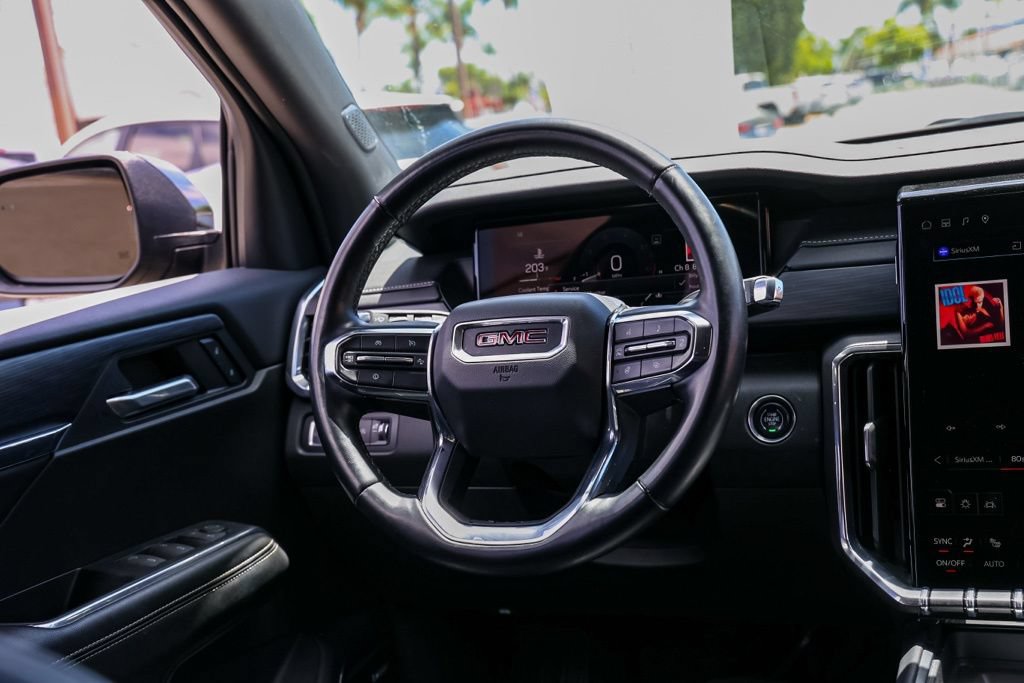 Used 2024 GMC Acadia Elevation AWD/4WD image 24