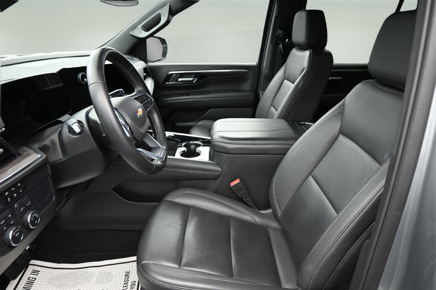 Used 2025 Chevrolet Tahoe LT AWD/4WD image 24