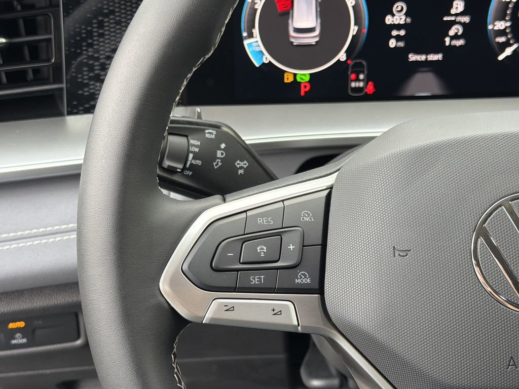 New 2026 Volkswagen Tiguan SE image 25