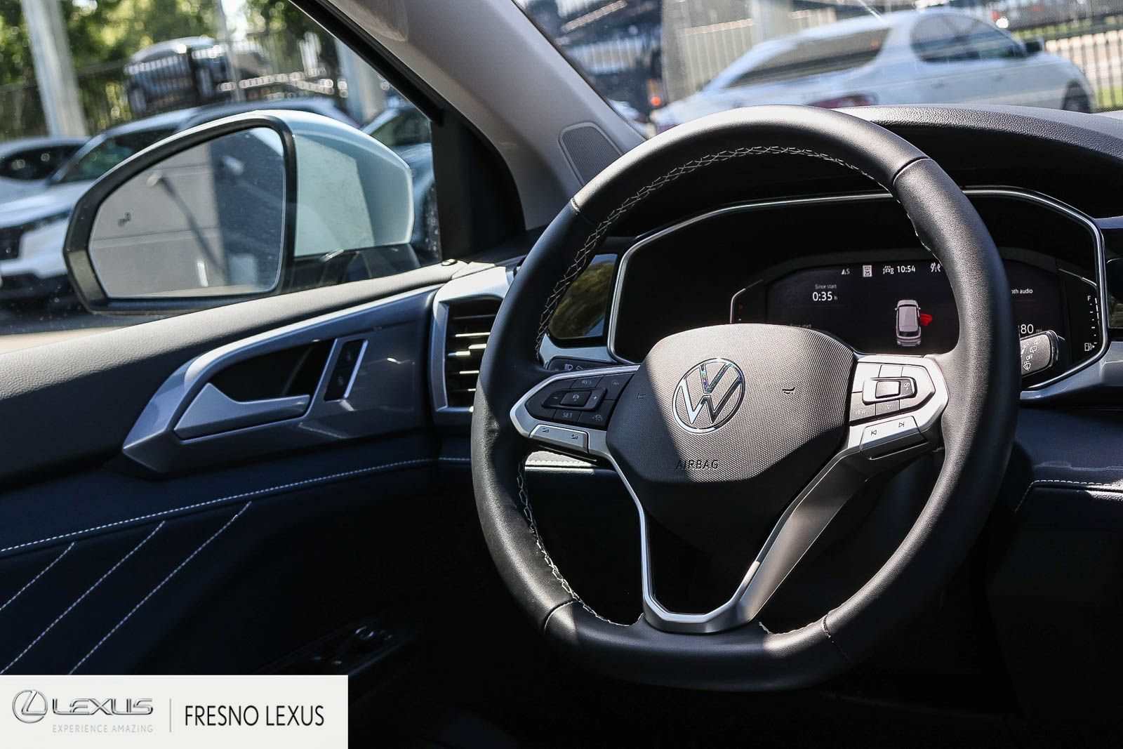 Used 2025 Volkswagen Taos SEL AWD/4WD image 18