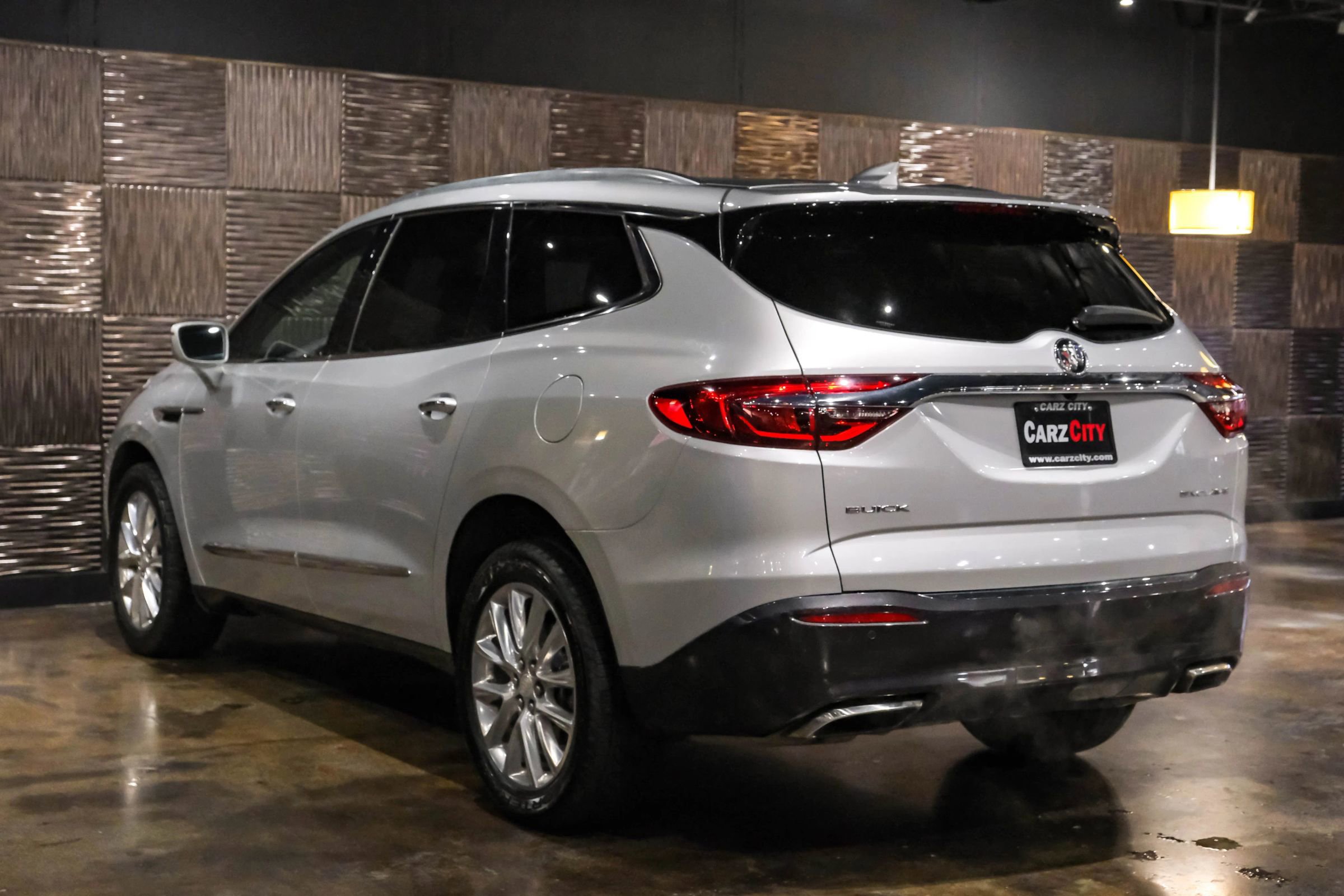 Used 2018 Buick Enclave Premium w/ Experience Buick Package image 12