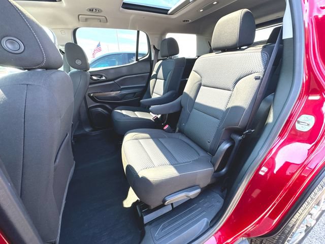 Used 2022 GMC Acadia SLE w/ Driver Convenience Package FWD image 26