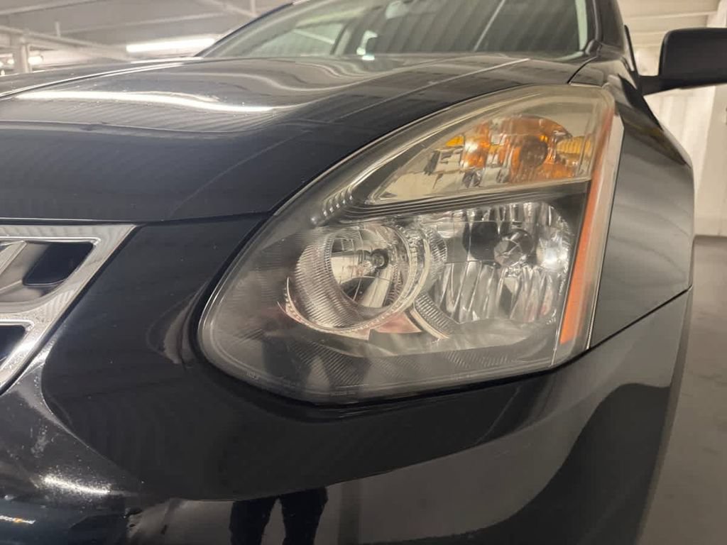 Used 2015 Nissan Rogue S w/ Convenience Package AWD/4WD image 33