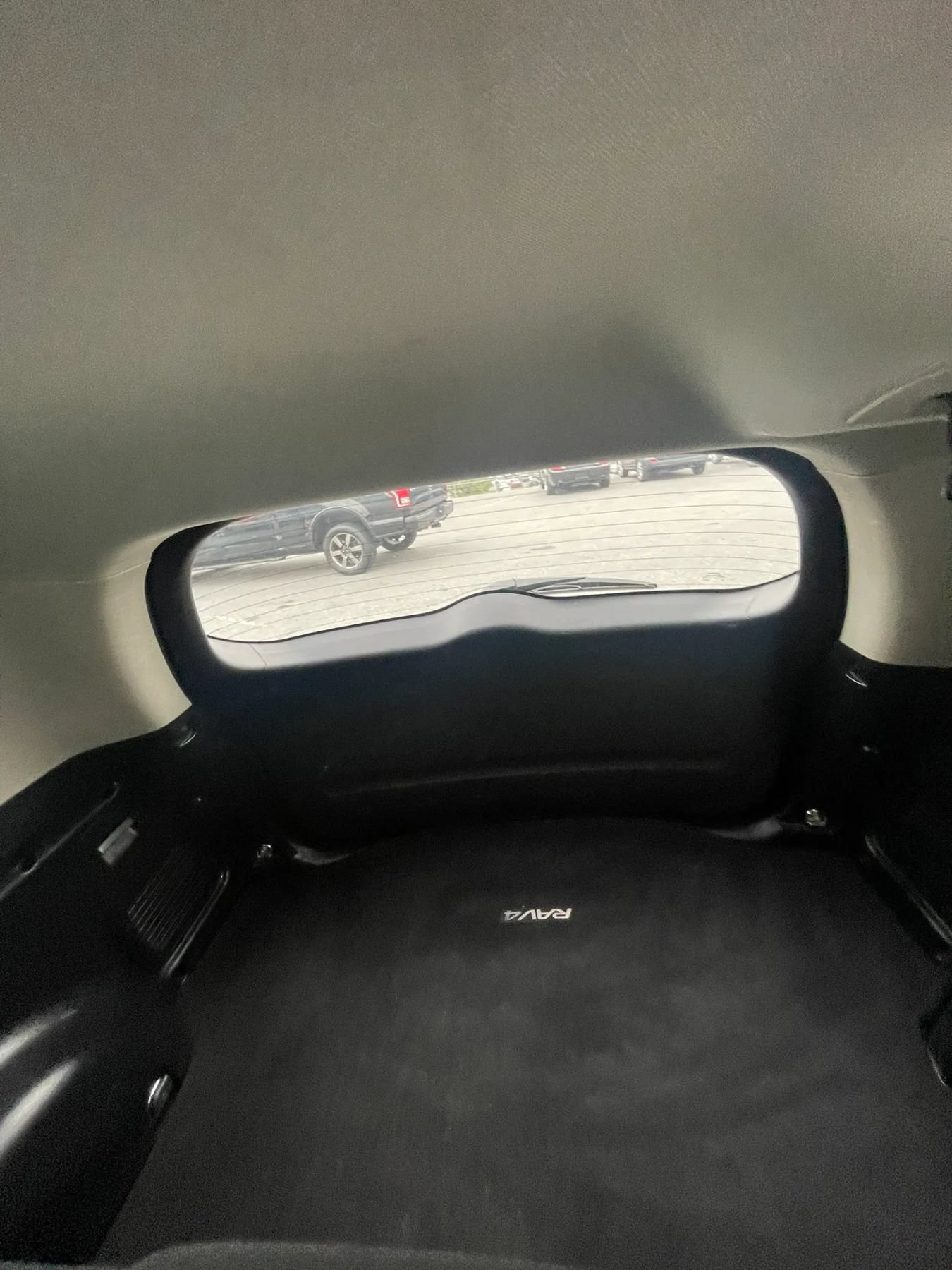 Used 2013 Toyota RAV4 XLE AWD/4WD image 38