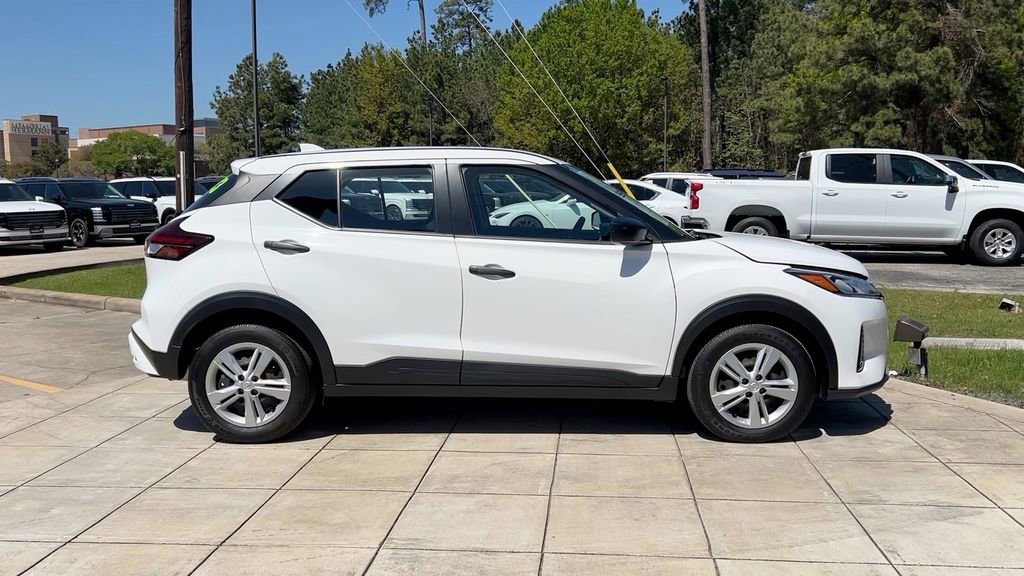 Used 2023 Nissan Kicks S image 15
