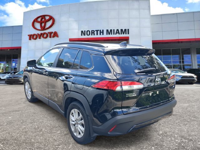 Used 2023 Toyota Corolla Cross LE FWD image 6