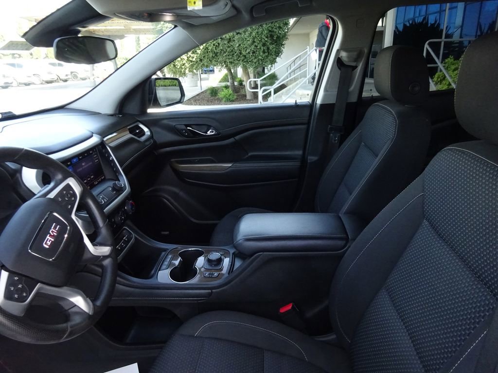Certified 2023 GMC Acadia SLE w/ Driver Convenience Package FWD image 16