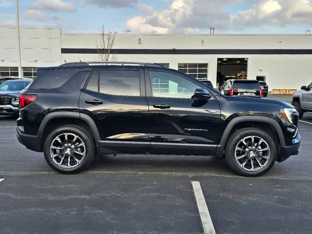 New 2026 GMC Terrain Elevation w/ Elevation Premium Package AWD/4WD image 11