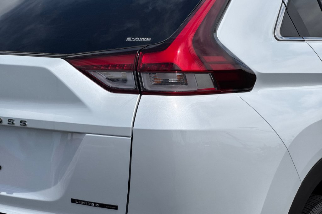 New 2026 Mitsubishi Eclipse Cross LE AWD/4WD image 28