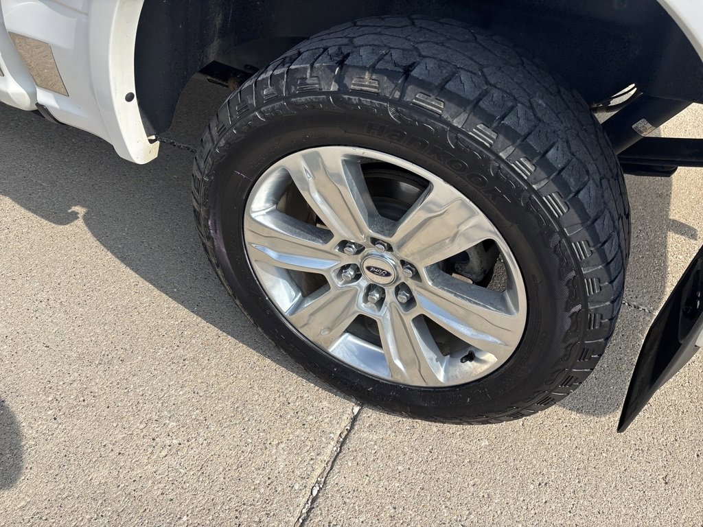 Used 2018 Ford F150 Platinum w/ Equipment Group 701A Luxury image 7