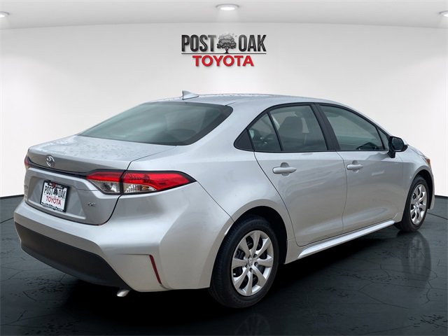 Used 2025 Toyota Corolla LE image 7