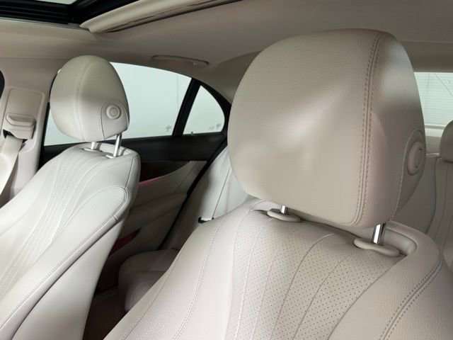Used 2017 Mercedes-Benz E 300 4MATIC image 15